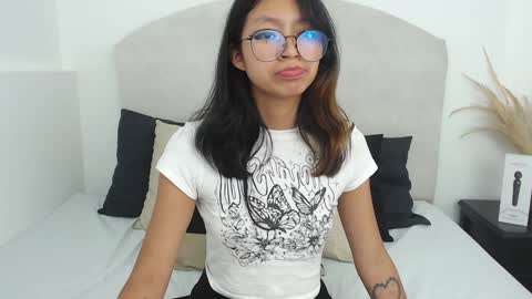 Yommi Winx online show from 02.08.25