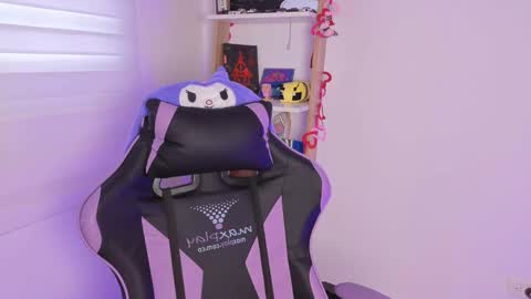 Yommi Winx online show from 11.13.25