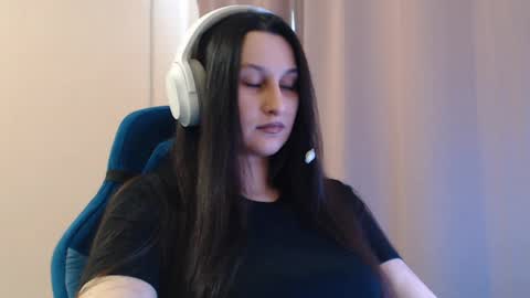 Sophie online show from 04.10.26