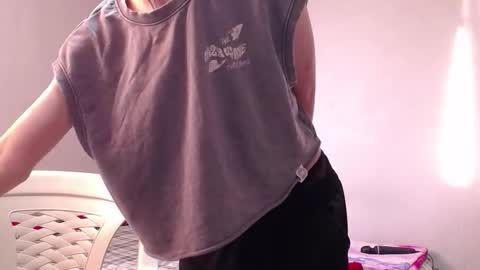 Little Mike Independent model online show from 10.02.25