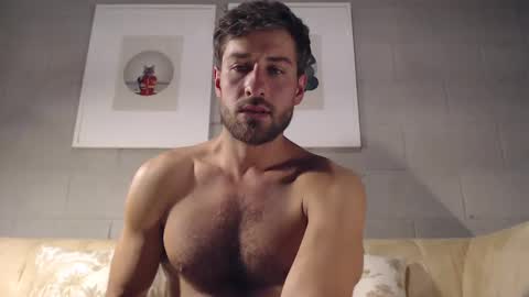 Yoooups online show from 10.31.25