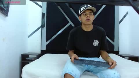 Yordi online show from 11.05.25