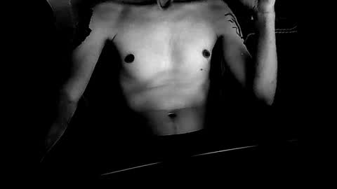 Snapshot of yorshgodsex chatting on 10.05.25 Vlad online show from 10.05.25