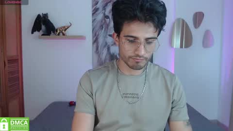 yoshy_man online show from 01.18.25