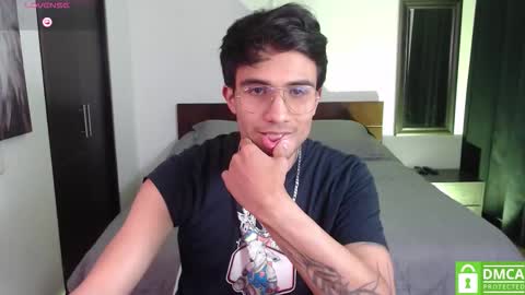 yoshy_man online show from 11.18.25