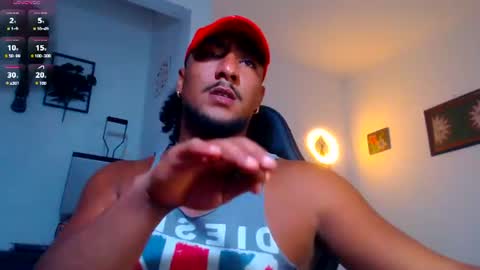 Snapshot of yosoy_enzo2020 chatting on 07.18.26 Enzo online show from 07.18.26
