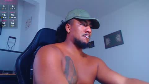 Snapshot of yosoy_enzo2020 chatting on 07.26.26 Enzo online show from 07.26.26