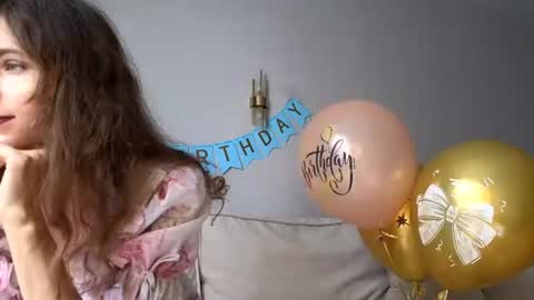 Snapshot of you_desire chatting on 06.19.26 Liliya online show from 06.19.26