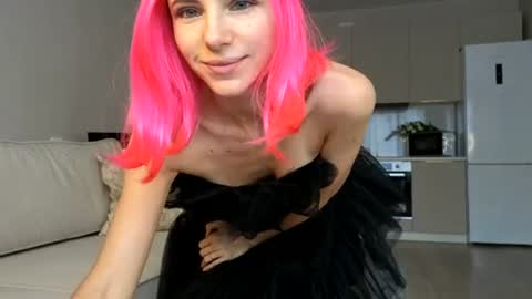 Snapshot of you_desire chatting on 06.30.26 Liliya online show from 06.30.26