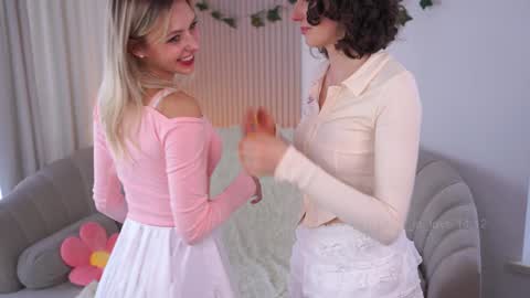 Snapshot of you_fell_in_love chatting on 12.14.24 Elizabeth brunette -- Darline blonde online show from 12.14.24