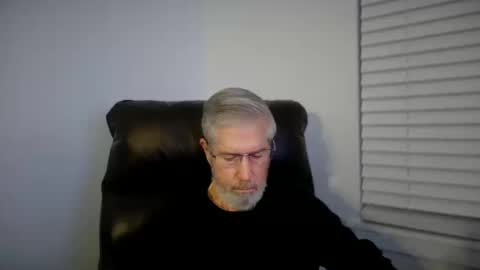 Colorado Guy Straight online show from 10.15.25