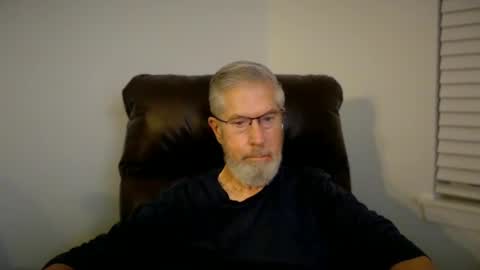 Colorado Guy Straight online show from 10.18.25