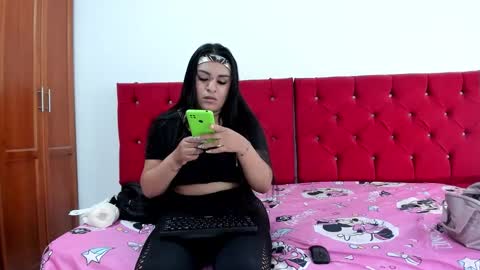  Annie  Elizabeth online show from 10.02.25