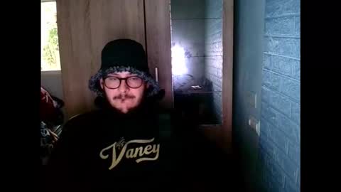 Snapshot of younromki chatting on 03.14.26 A... online show from 03.14.26