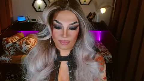 Snapshot of your1truequeen chatting on 06.22.26 QUEEN MADISON online show from 06.22.26