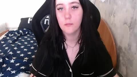 your_8a8y online show from 04.17.26