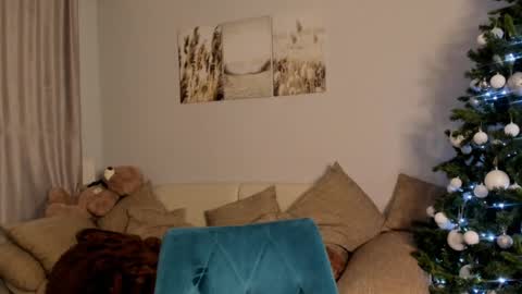 Camilla online show from 02.10.25