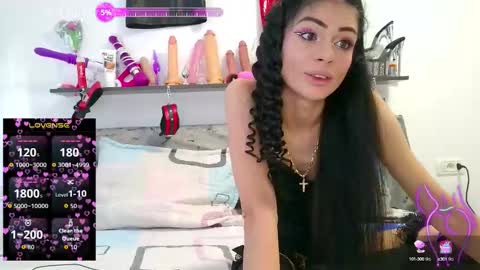 Snapshot of your_fantasy95 chatting on 09.19.25 Cvetelina online show from 09.19.25