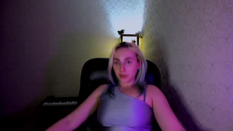 Snapshot of your_godesses chatting on 12.19.24 Cora online show from 12.19.24