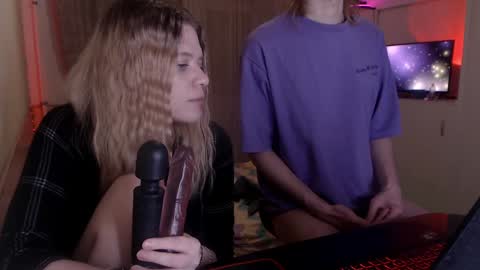 Snapshot of your_horny_friends chatting on 01.14.25 Your Horny Friends online show from 01.14.25