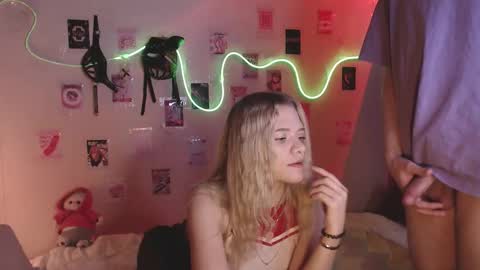 Snapshot of your_horny_friends chatting on 10.28.25 Your Horny Friends online show from 10.28.25