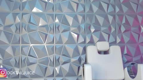 Snapshot of your_juice_ocktail chatting on 11.10.25 your_juice_ocktail online show from 11.10.25