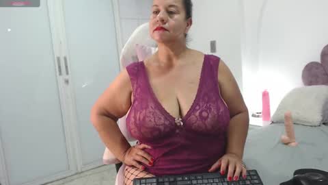 your_lady_milf online show from 02.06.25