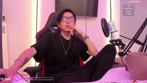 Snapshot of your_little_twink chatting on 01.08.25 Han online show from 01.08.25