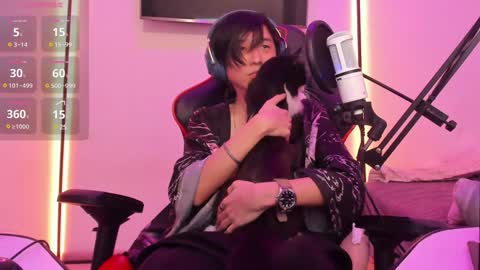 Snapshot of your_little_twink chatting on 01.13.25 Han online show from 01.13.25