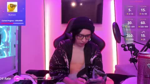 Snapshot of your_little_twink chatting on 02.24.25 Han online show from 02.24.25