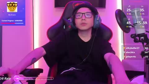 Snapshot of your_little_twink chatting on 02.24.25 Han online show from 02.24.25