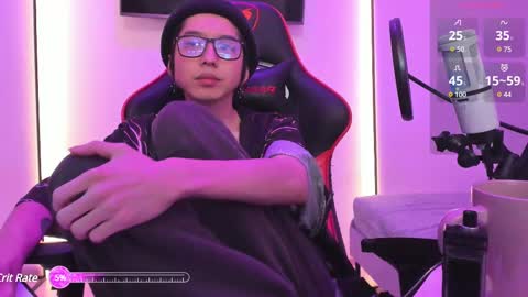 Snapshot of your_little_twink chatting on 03.03.25 Han online show from 03.03.25