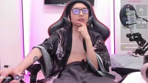 Snapshot of your_little_twink chatting on 03.03.25 Han online show from 03.03.25