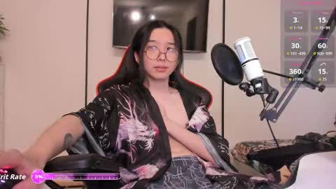 Snapshot of your_little_twink chatting on 11.27.25 Han online show from 11.27.25