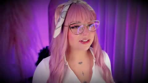 Cami independent model online show from 02.23.26