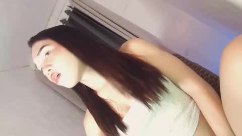 Snapshot of your_luckygirl88 chatting on 10.28.25 your_luckygirl88 online show from 10.28.25