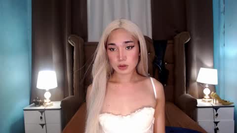 Snapshot of your_naughty_cumslut69 chatting on 11.04.25 your_naughty_cumslut69 online show from 11.04.25