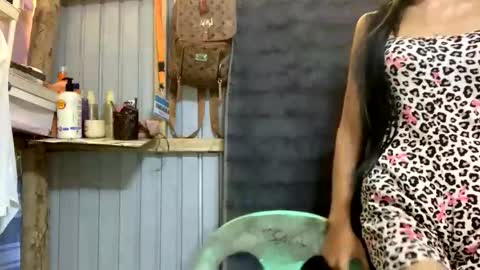 Snapshot of your_sexylady chatting on 12.16.25 sexylady online show from 12.16.25