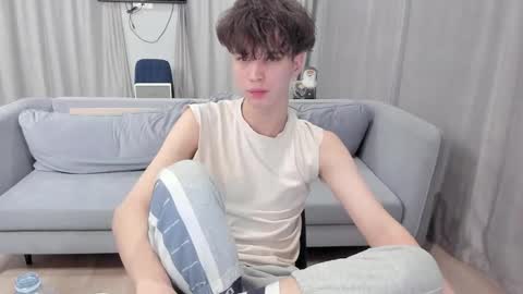 your_shy_guy online show from 02.13.25