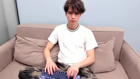 your_shy_guy online show from 12.01.25