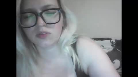 Snapshot of your_sinful_soul chatting on 06.02.26 Roxy online show from 06.02.26