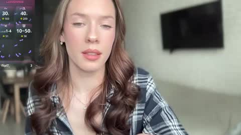 Snapshot of your_sweet_angel_ chatting on 04.14.26 Mia online show from 04.14.26