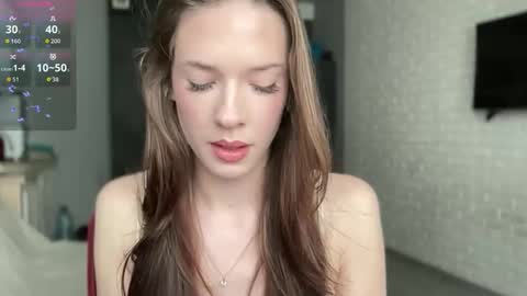 Snapshot of your_sweet_angel_ chatting on 05.29.26 Mia online show from 05.29.26