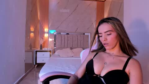 Snapshot of your_whore_salome chatting on 03.03.26 Salome online show from 03.03.26