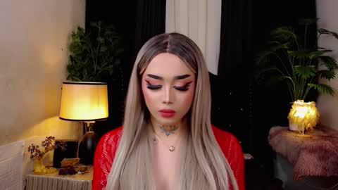 kim online show from 10.10.25