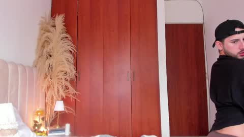 Snapshot of yourboynextdoor1 chatting on 09.11.25 YOURBOYNEXTDOOR online show from 09.11.25