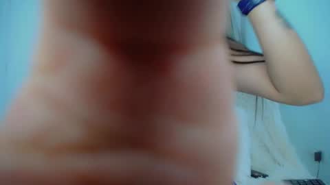 Snapshot of yourcutegiirl chatting on 06.05.26 Salom online show from 06.05.26