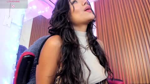 Selena online show from 12.28.24