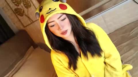 JEN  online show from 10.28.25