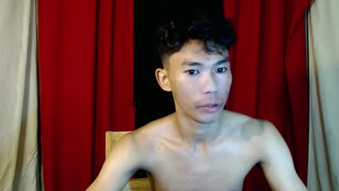 Snapshot of yourdreamboyx chatting on 12.16.24 Rence online show from 12.16.24